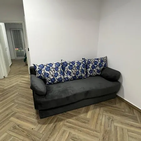 Ap Res 1 Apartment *